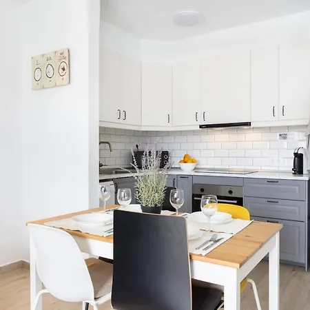 By Sunkeyrents Costa Del Silencio