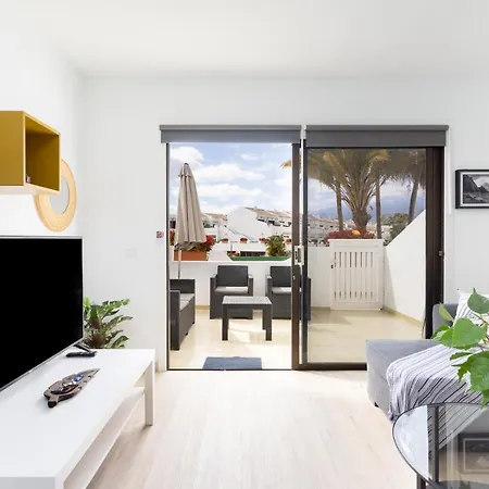 By Sunkeyrents * Costa Del Silencio