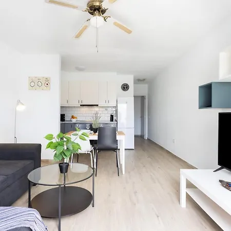 By Sunkeyrents Apartment