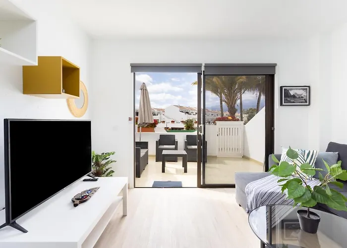 By Sunkeyrents * Costa Del Silencio